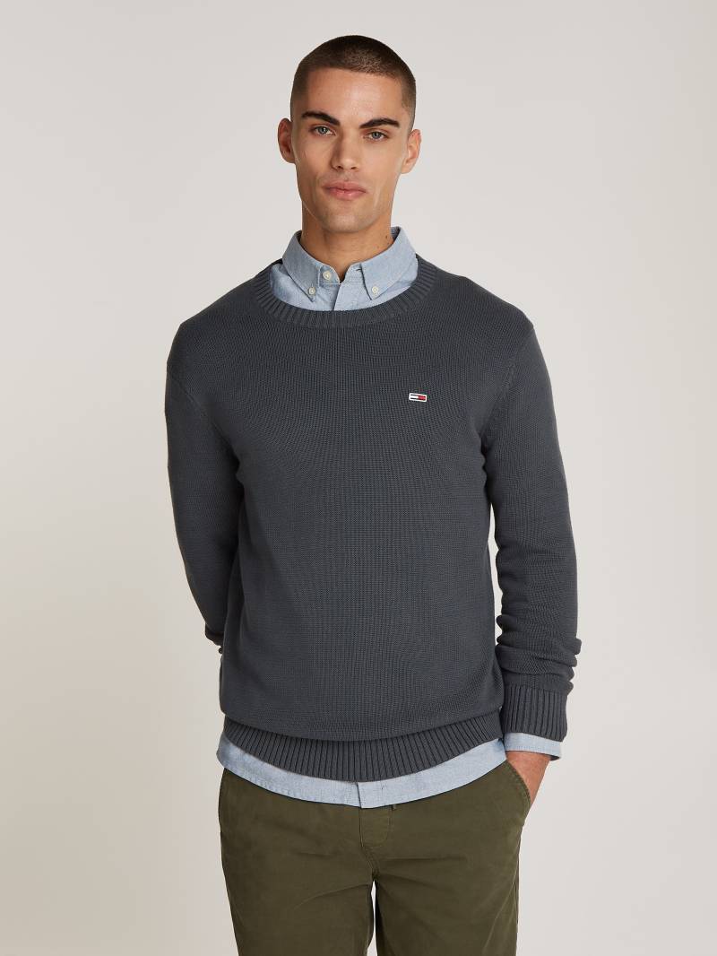 Tommy Jeans Strickpullover »TJM SLIM ESSNTLS C-NECK SWEATER«, mit Markenlogo auf der Brust von TOMMY JEANS