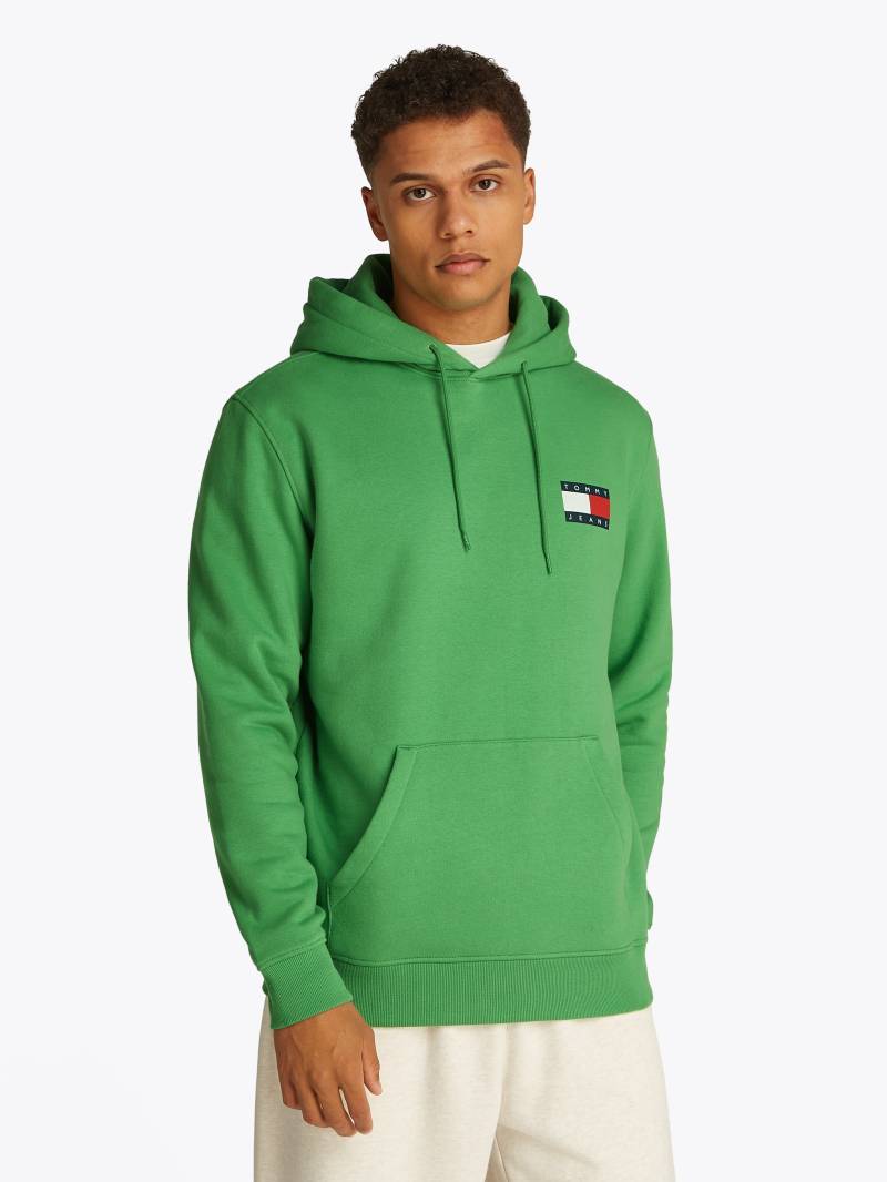 Tommy Jeans Sweatshirt »TJM REG ESSENTIAL FLAG HOOD EXT«, mit bedruckten Markenlogo auf Brusthöhe von TOMMY JEANS