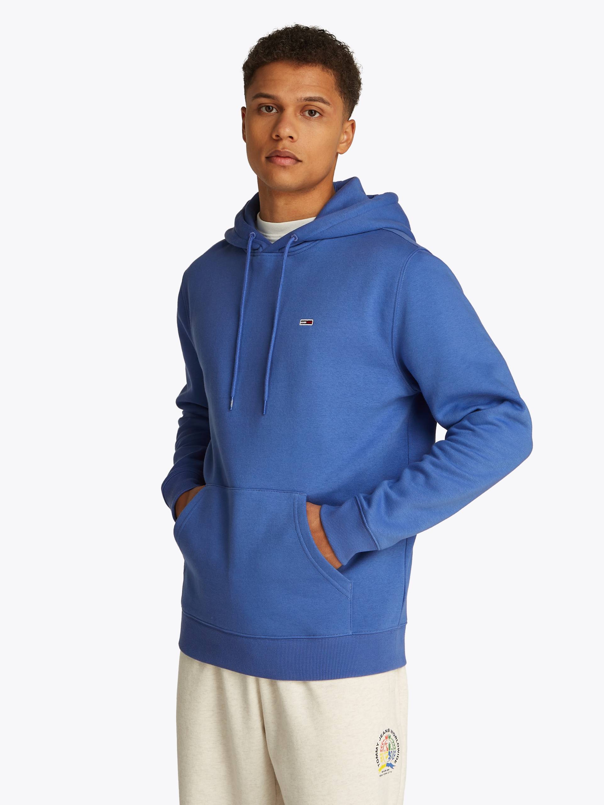 Tommy Jeans Sweatshirt »TJM REG S FLAG HOODIE«, mit bestickten Markenlogo auf Brusthöhe Tommy Jeans Sweatshirt »TJM REG S FLAG HOODIE«, mit bestickten Markenlogo auf Brusthöhe von TOMMY JEANS