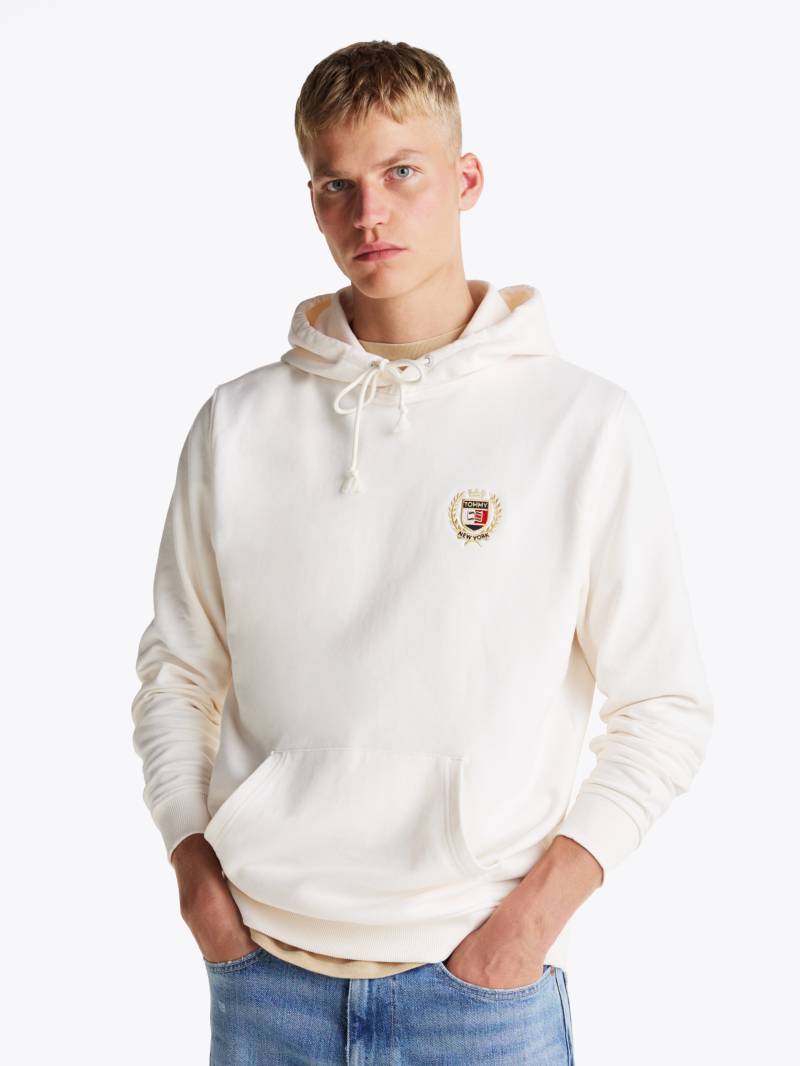 Tommy Jeans Sweatshirt »TJM REG TJ FLAG CREST HOOD EXT«, besticktes Markenlogo auf Brusthöhe von TOMMY JEANS