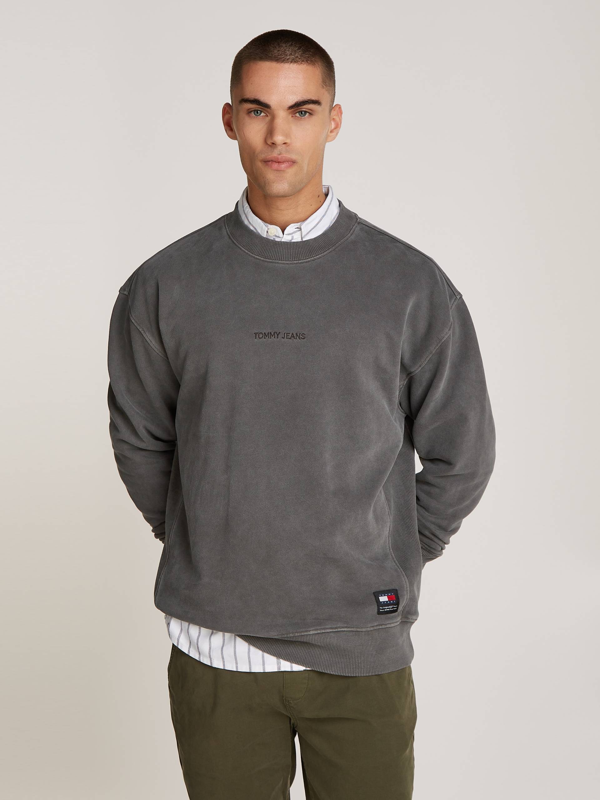 Tommy Jeans Sweatshirt »TJM RLX S CLASSIC CREW«, In gewaschener Optik von TOMMY JEANS