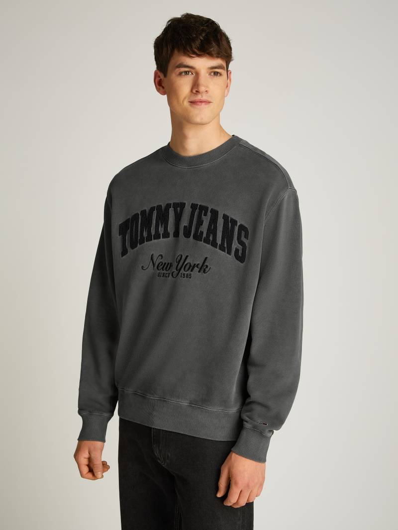 Tommy Jeans Sweatshirt »TJM RLX VINTAGE VARSITY CREW«, mit grossem Logo von TOMMY JEANS