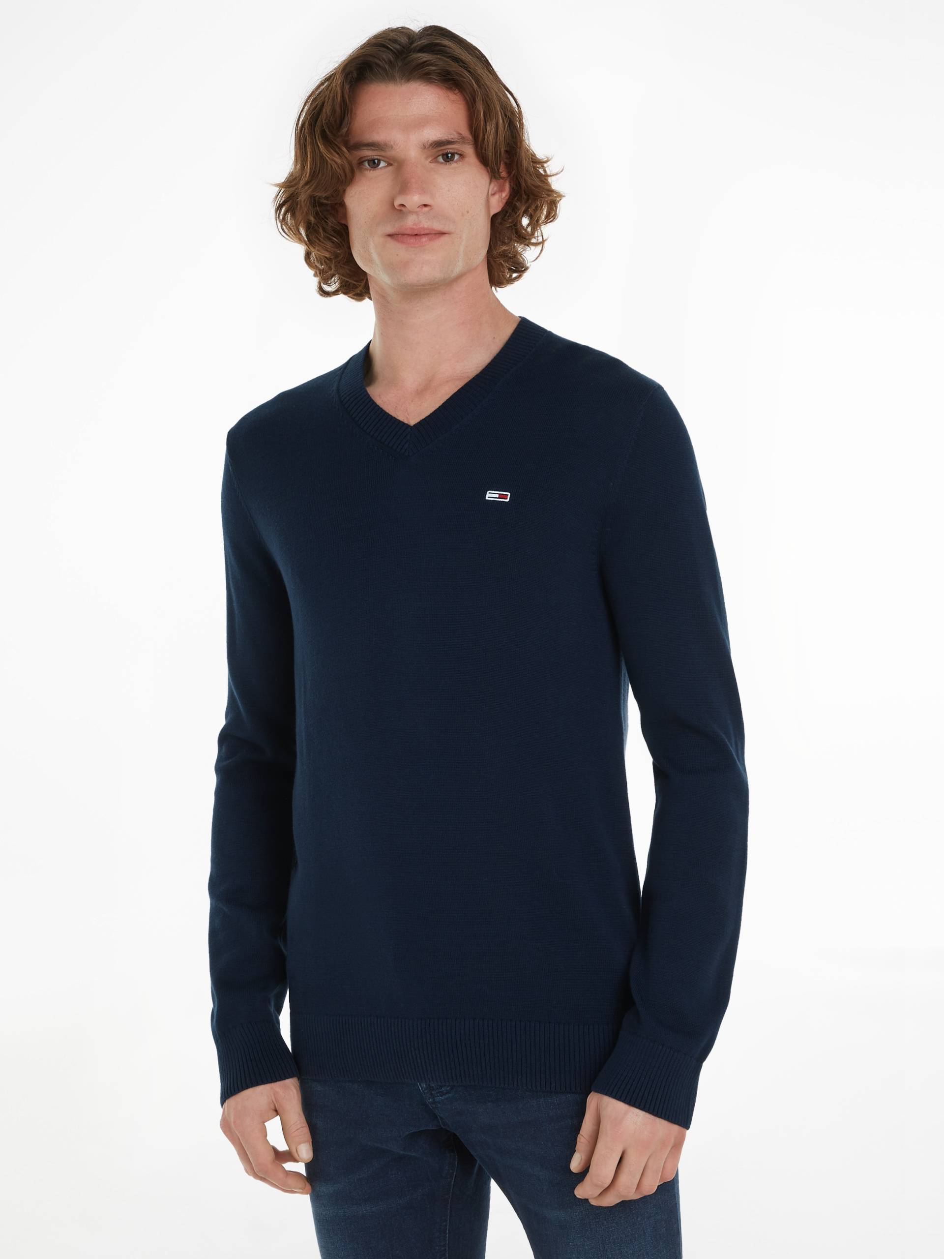 Tommy Jeans Sweatshirt »TJM SLIM V NECK ESSNTL SWEATER«, mit Logostickerei von TOMMY JEANS