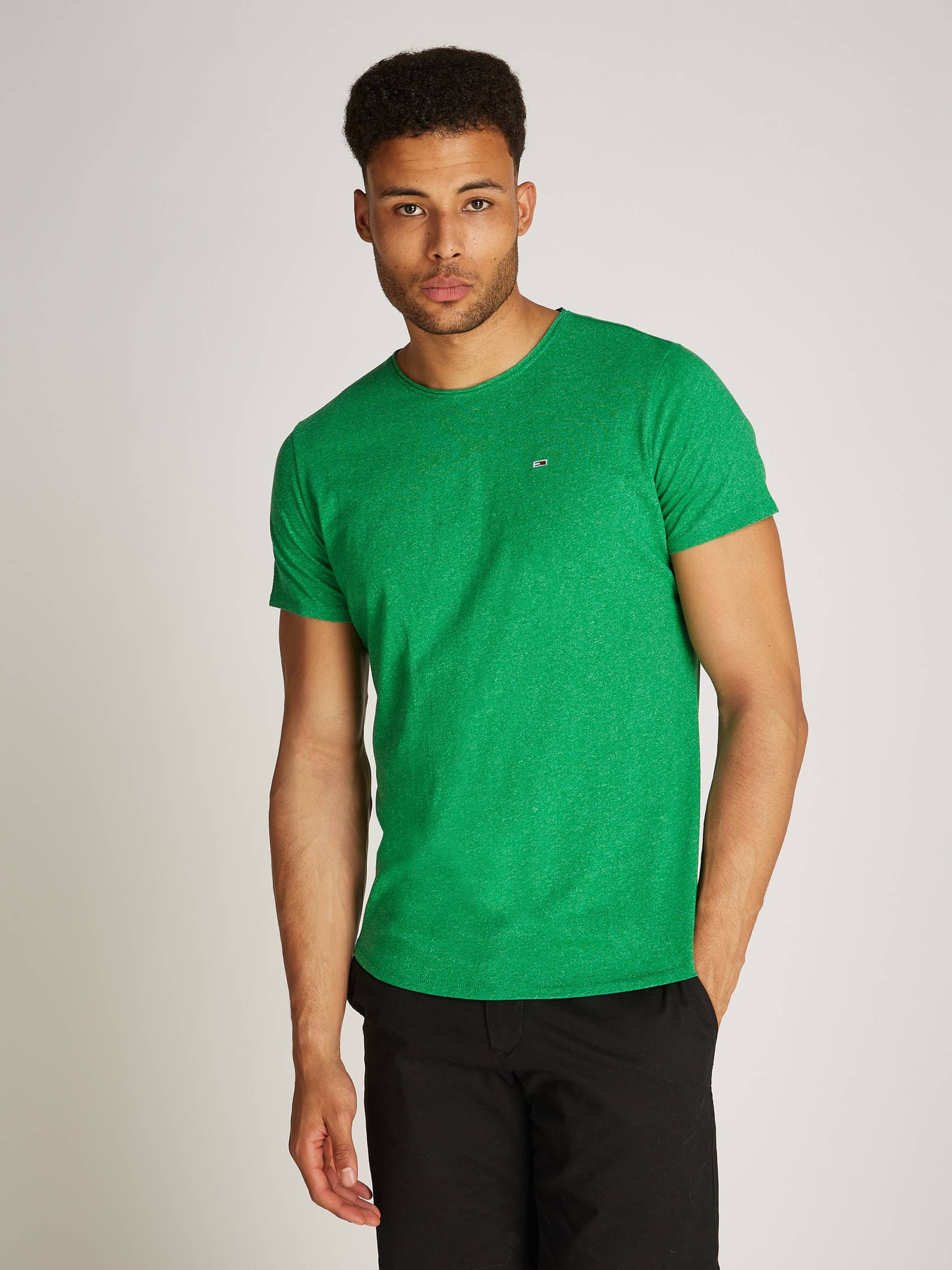 Tommy Jeans T-Shirt »TJM SLIM JASPE C NECK«, Classics Slim Fit mit Markenlabel von TOMMY JEANS