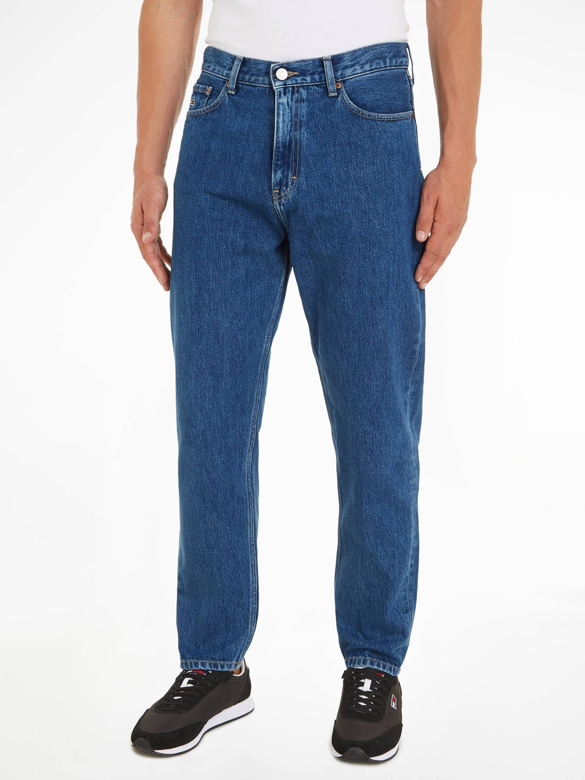 Tommy Jeans Tapered-fit-Jeans »ISAAC RLXD TAPERED«, im 5-Pocket-Style von TOMMY JEANS