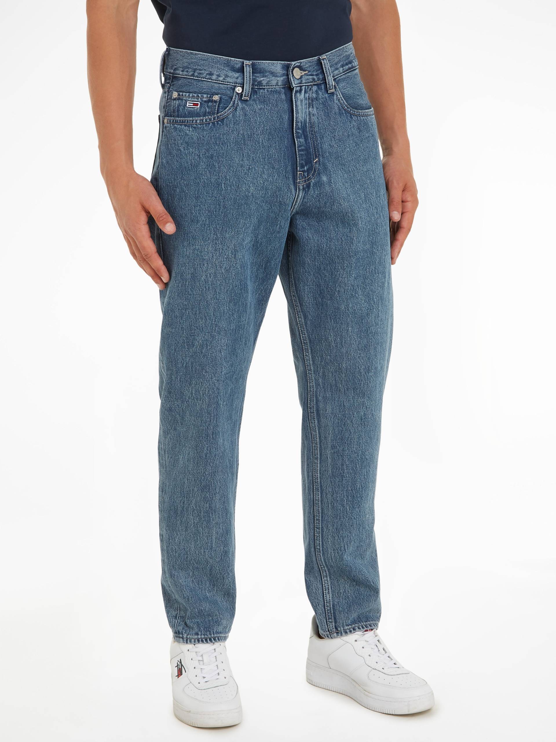 Tommy Jeans Tapered-fit-Jeans »Isaac Relaxed Tapered«, im 5-Pocket-Style von TOMMY JEANS