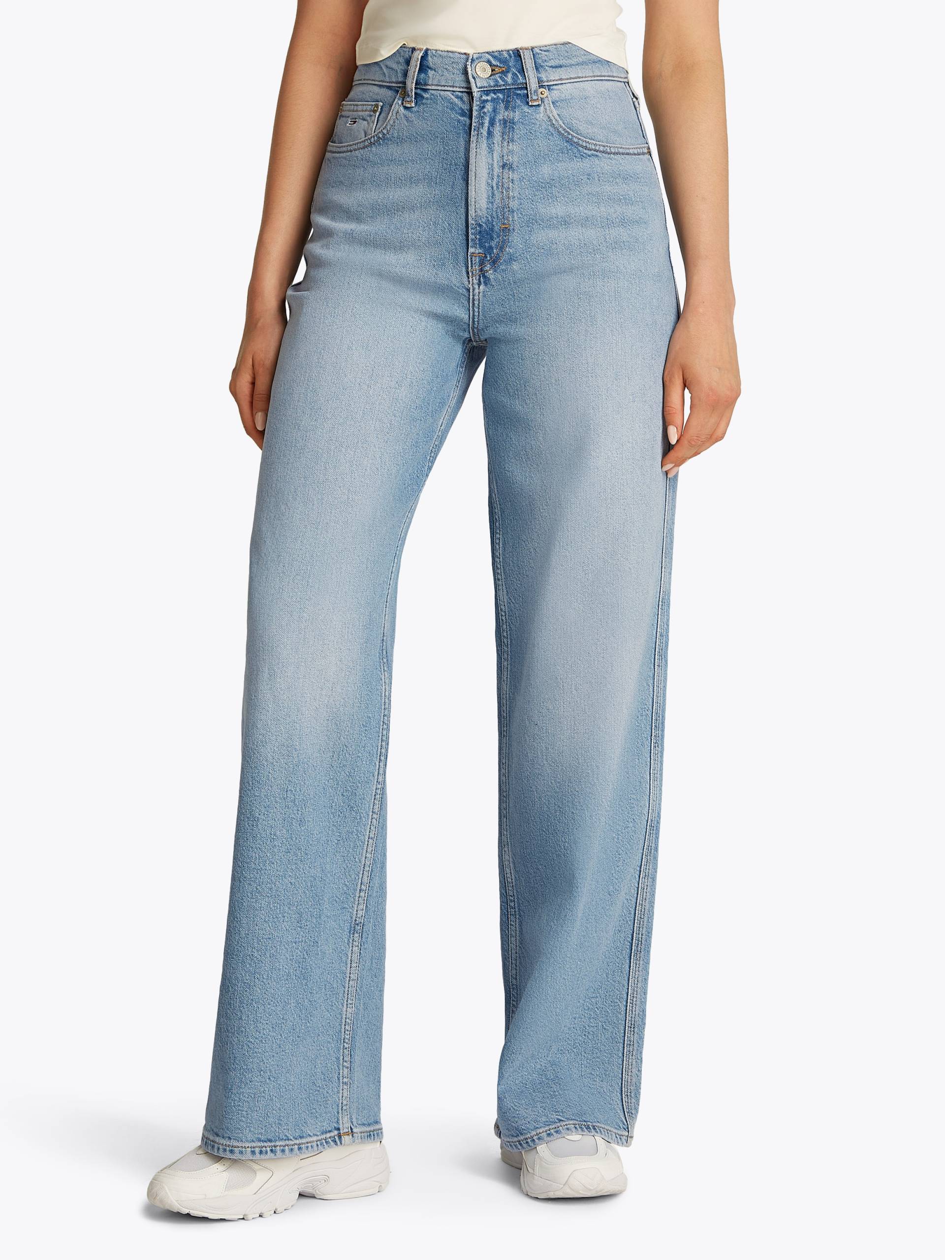 Tommy Jeans Weite Jeans »Claire High Rise«, mit Logo-Badge Tommy Jeans Weite Jeans »Claire High Rise«, mit Logo-Badge von TOMMY JEANS