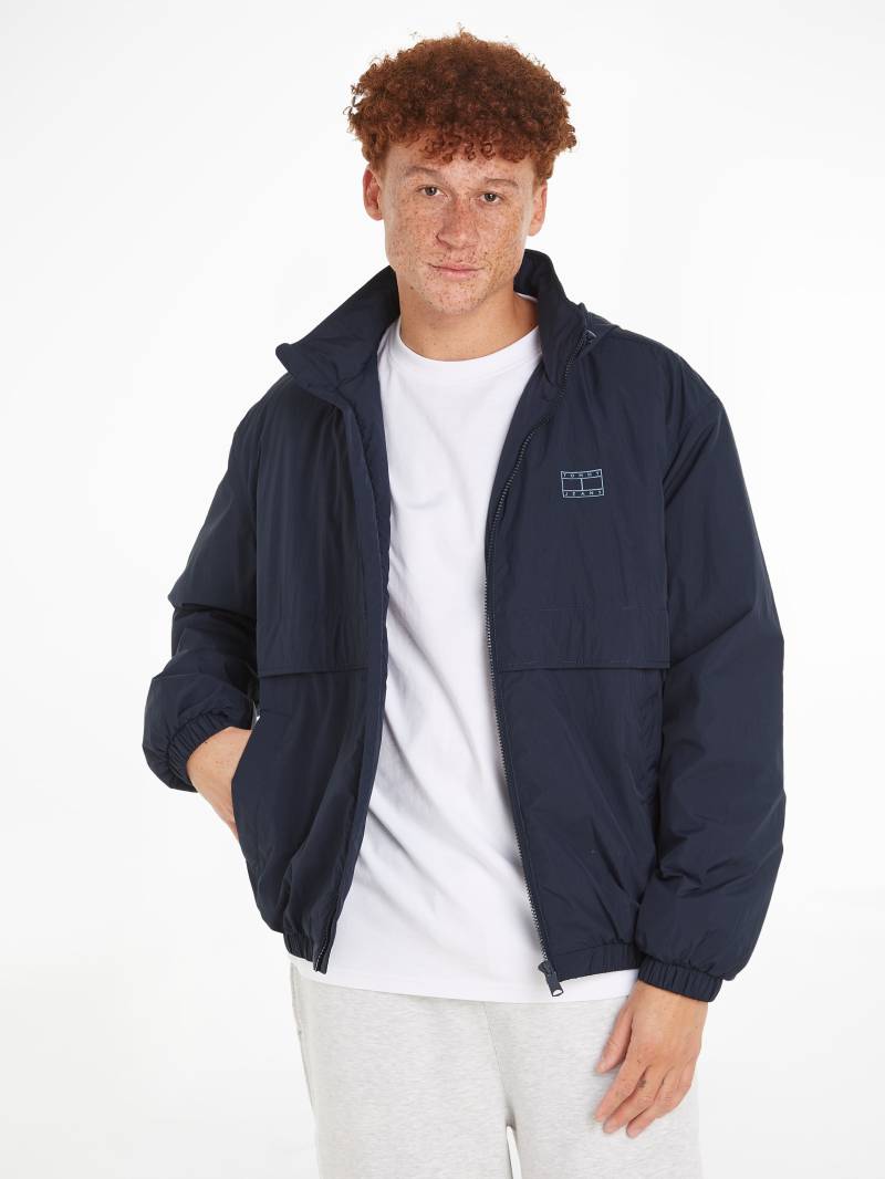 Tommy Jeans Windbreaker »TJM TONAL FLAG JACKET«, mit Kapuze, mit Kapuze von TOMMY JEANS