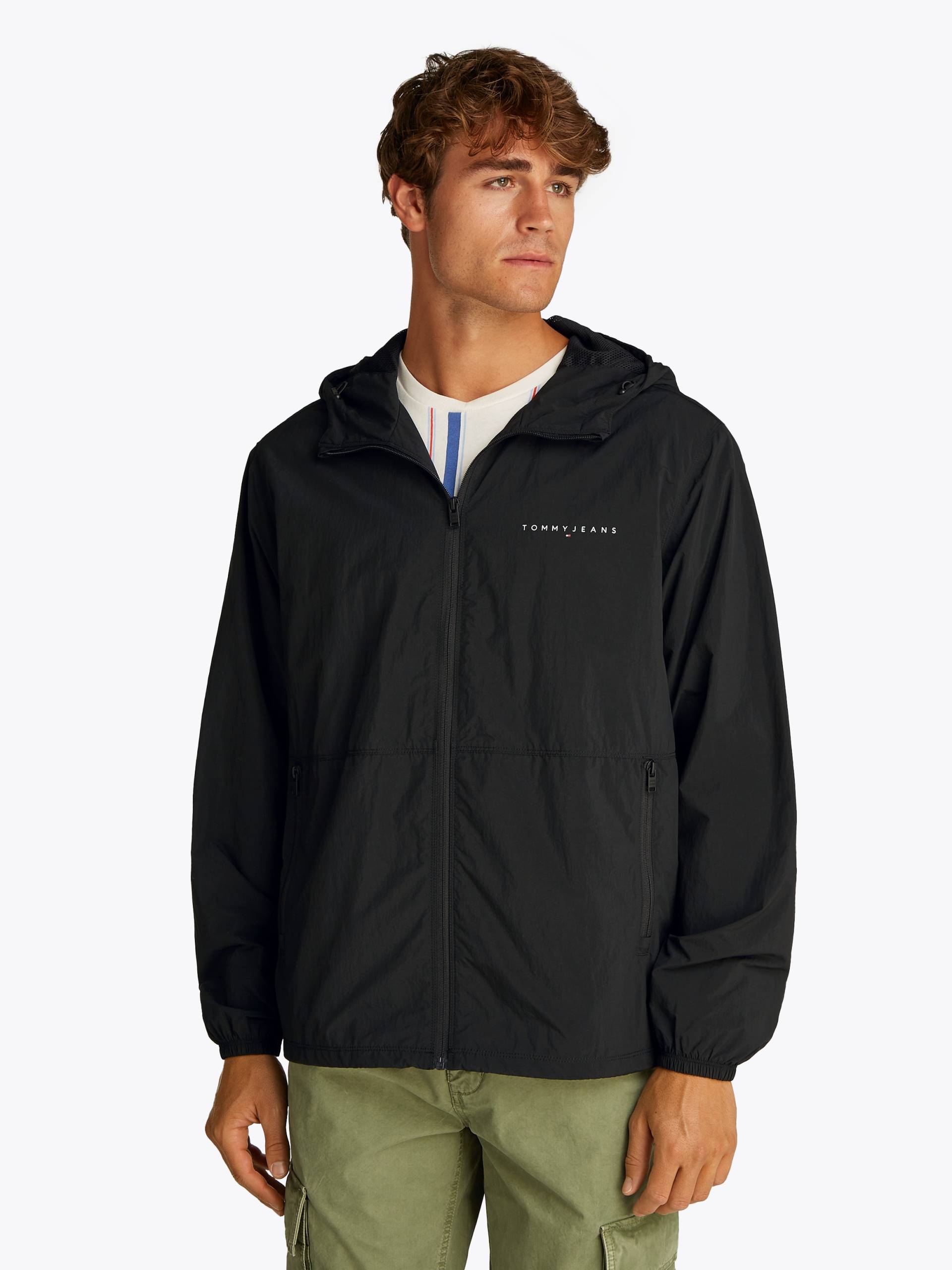 Tommy Jeans Windbreaker »TJM WINDBREAKER EXT«, mit Kapuze, Mit Rundhalsausschnitt Tommy Jeans Windbreaker »TJM WINDBREAKER EXT«, mit Kapuze, Mit Rundhalsausschnitt von TOMMY JEANS