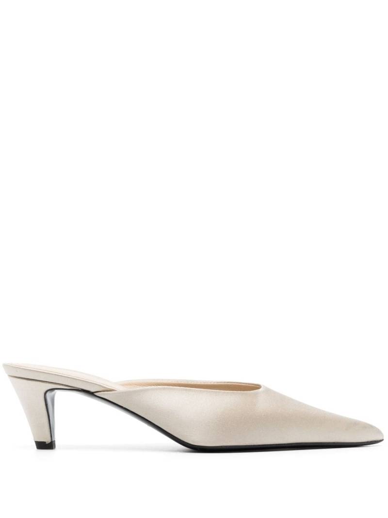 TOTEME 55mm pointed-toe satin mules - Neutrals von TOTEME