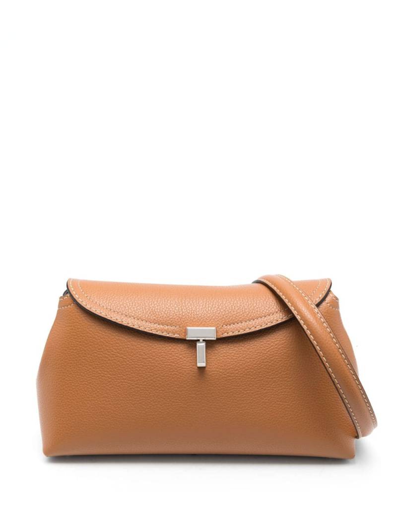 TOTEME T-Lock leather crossbody bag - Brown von TOTEME