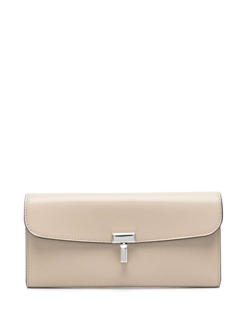 TOTEME T-lock leather wallet - Neutrals von TOTEME