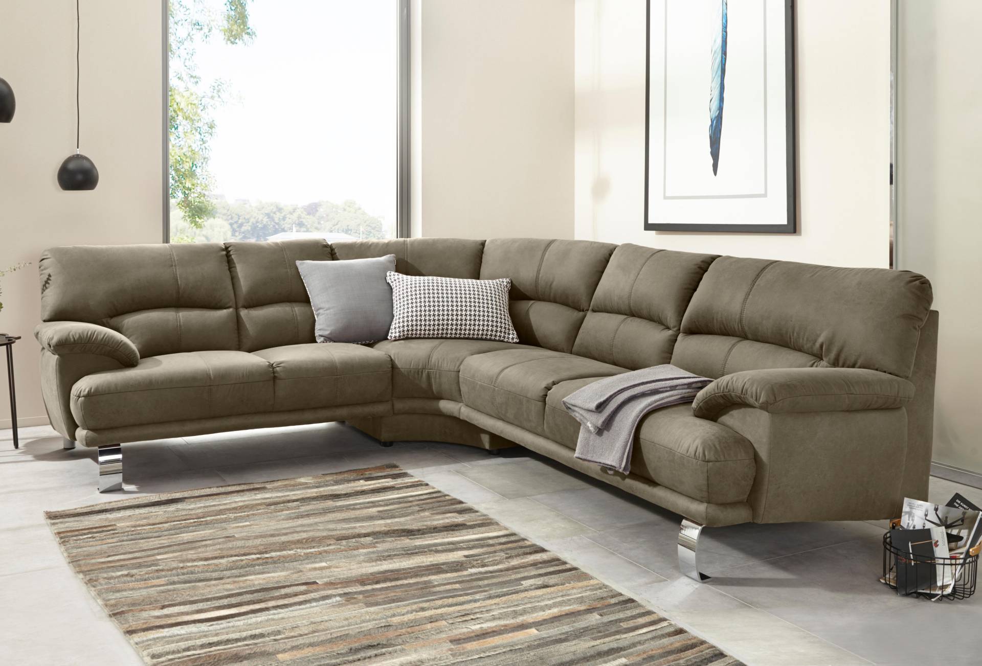 TRENDMANUFAKTUR Ecksofa »Cecilia II, in italienischen Design, bequem, hoher Sitzkomfort, L-Form«, extrabreite Armlehnen für noch mehr Sitzkomfort von TRENDMANUFAKTUR