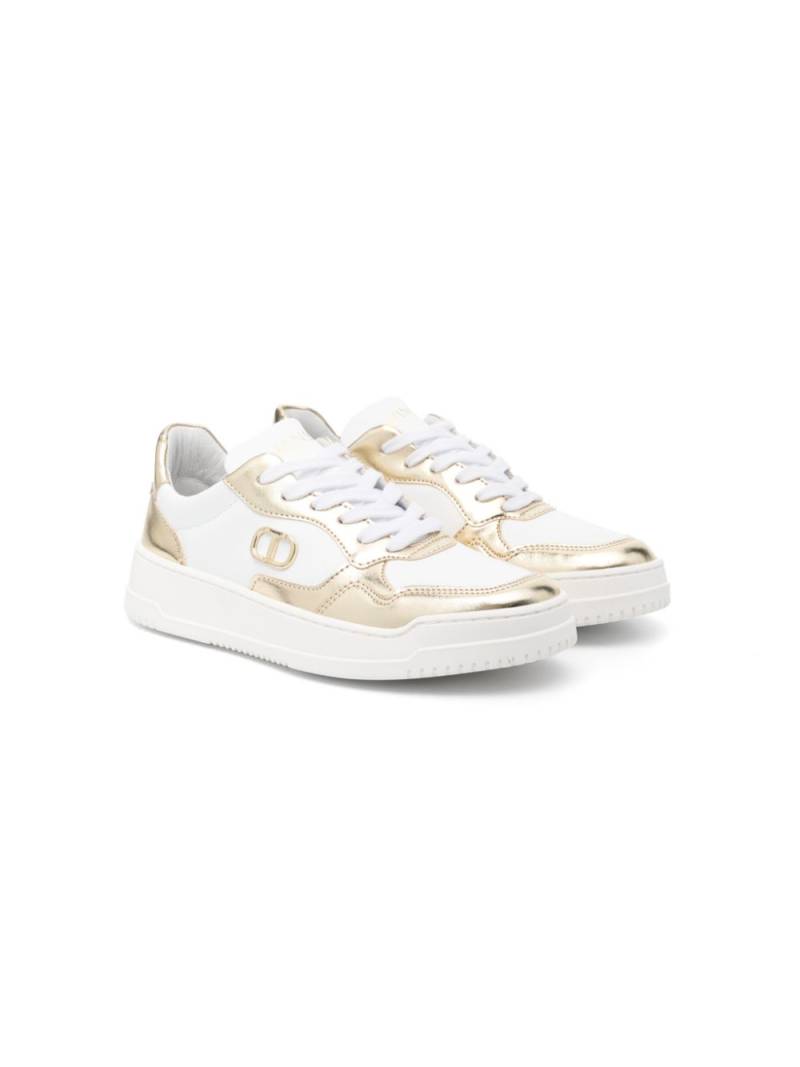 TWINSET Kids logo-plaque leather sneakers - White von TWINSET Kids