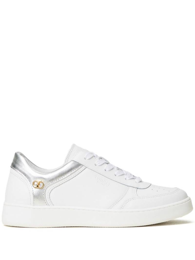 TWINSET logo-plaque sneakers - White von TWINSET