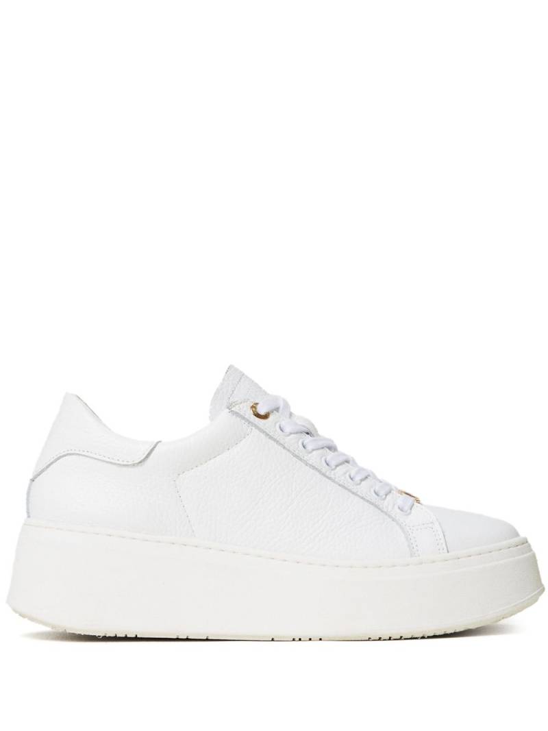 TWINSET logo-plaque sneakers - White von TWINSET