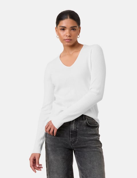 TAIFUN Damen Pullover aus feinem Rippstrick Langarm V-Ausschnitt Viskose, Weiss von Taifun