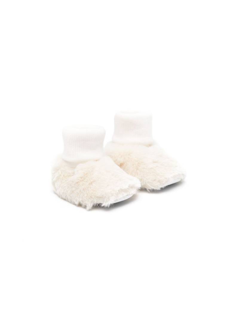 Tartine Et Chocolat faux-fur Crib shoes - Neutrals von Tartine Et Chocolat