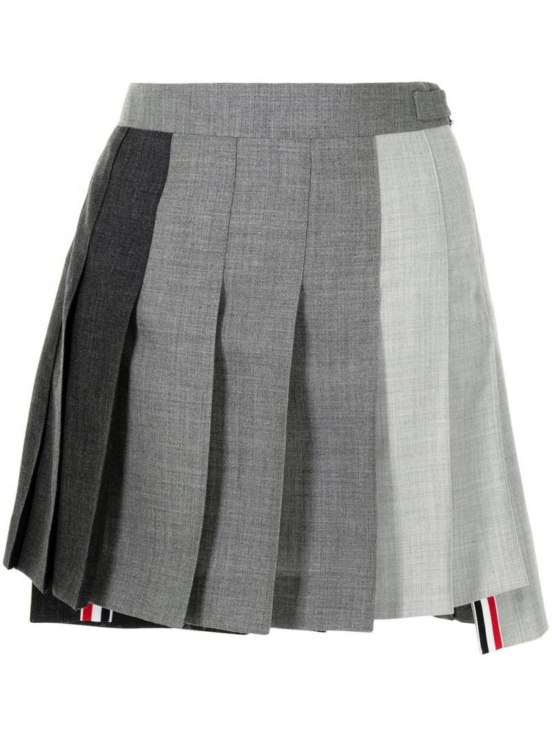 Thom Browne dropped back pleated mini skirt - Grey von Thom Browne