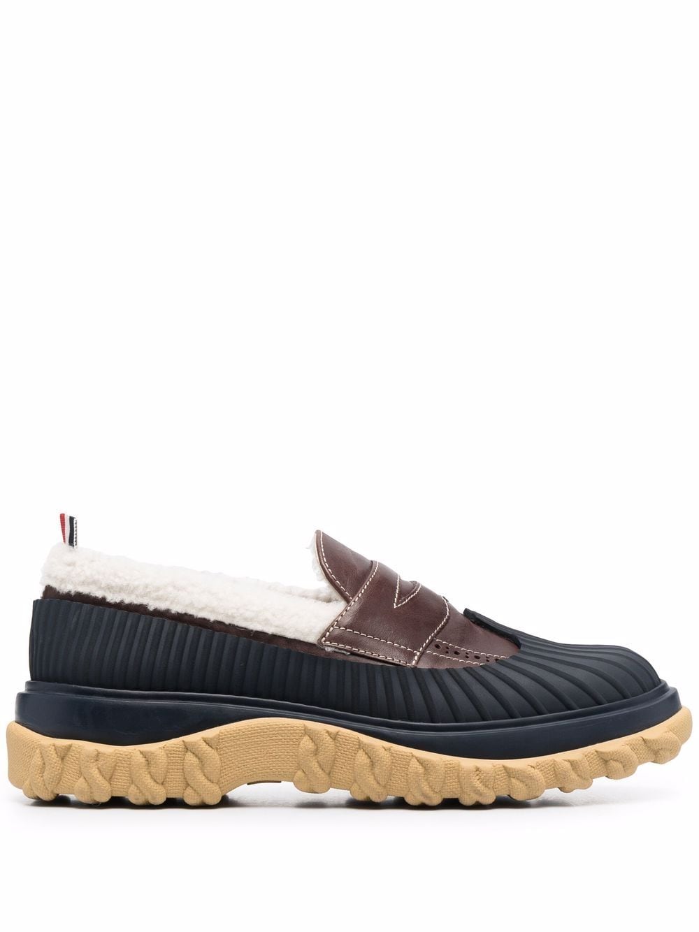 Thom Browne shearling-trim loafer duck shoes von Thom Browne