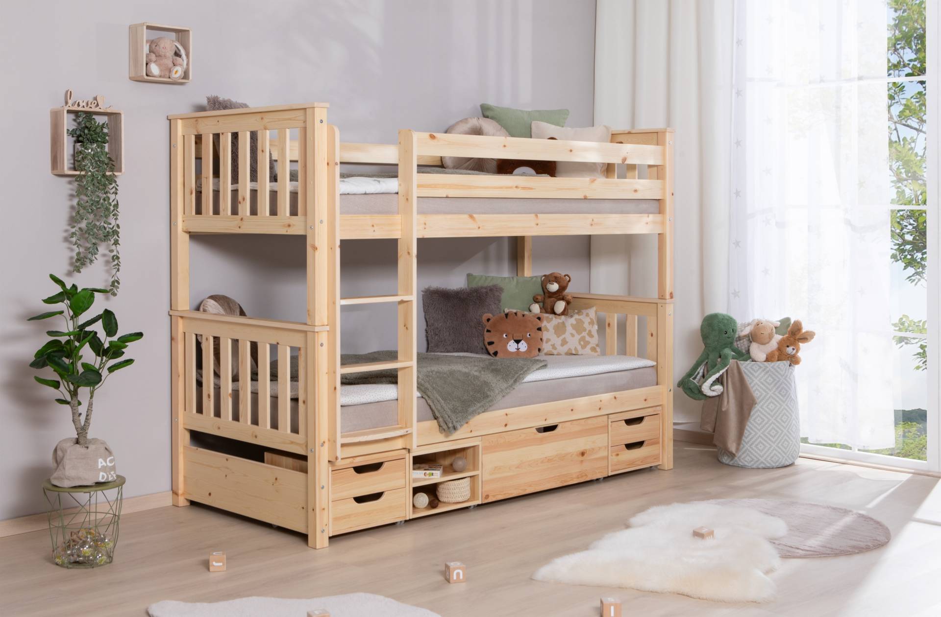 Ticaa Etagenbett »Sammy«, mit Rollrost und Schubkästen »Marlies«, Kiefer Ticaa Etagenbett »Sammy«, mit Rollrost und Schubkästen »Marlies«, Kiefer von TICAA