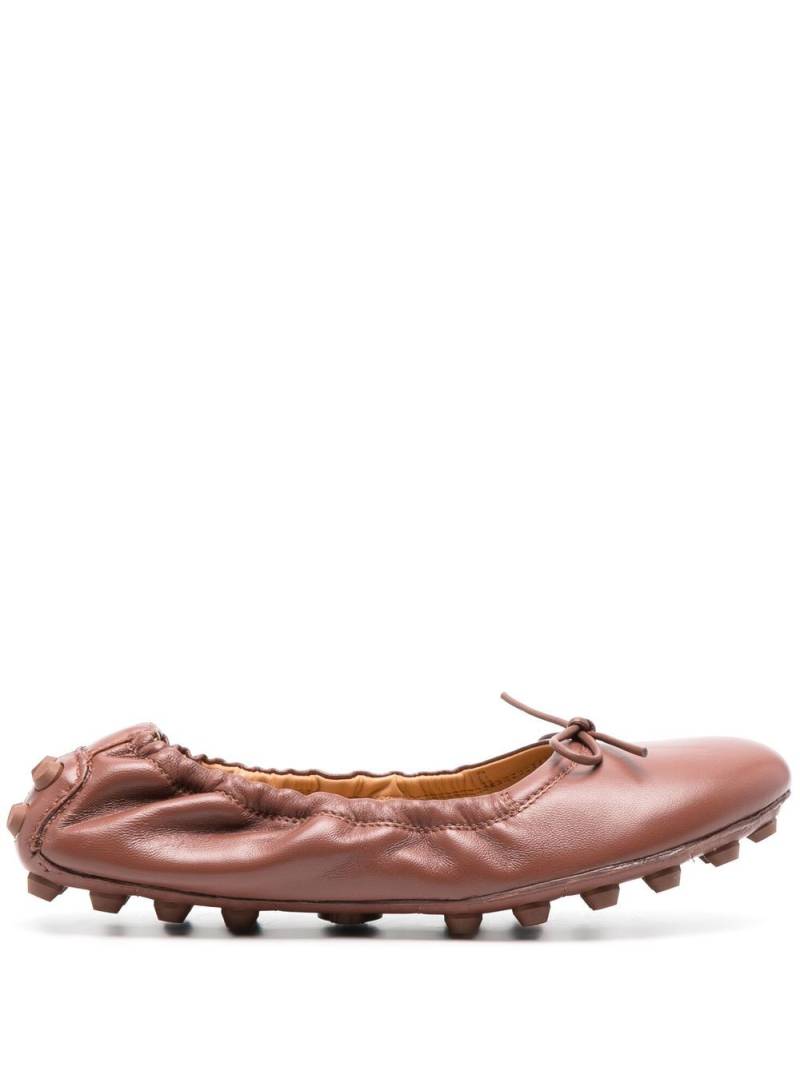 Tod's Gommino ballerina shoes - Brown von Tod's