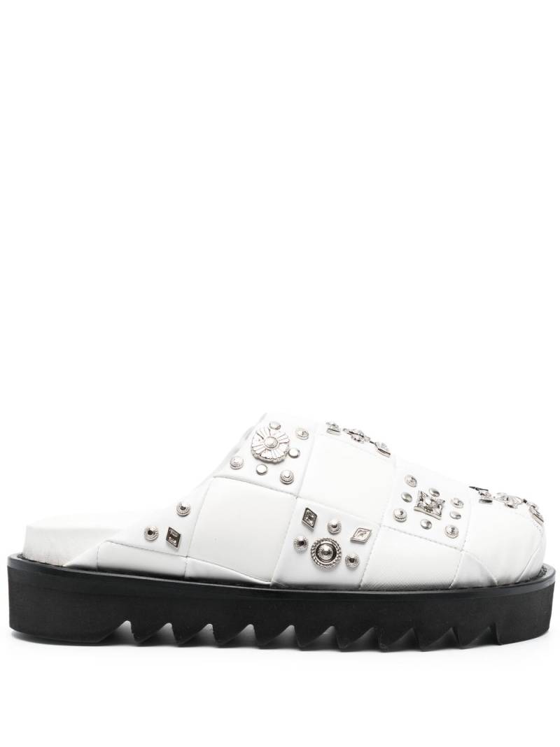 Toga Pulla stud-embellished leather slippers - White von Toga Pulla