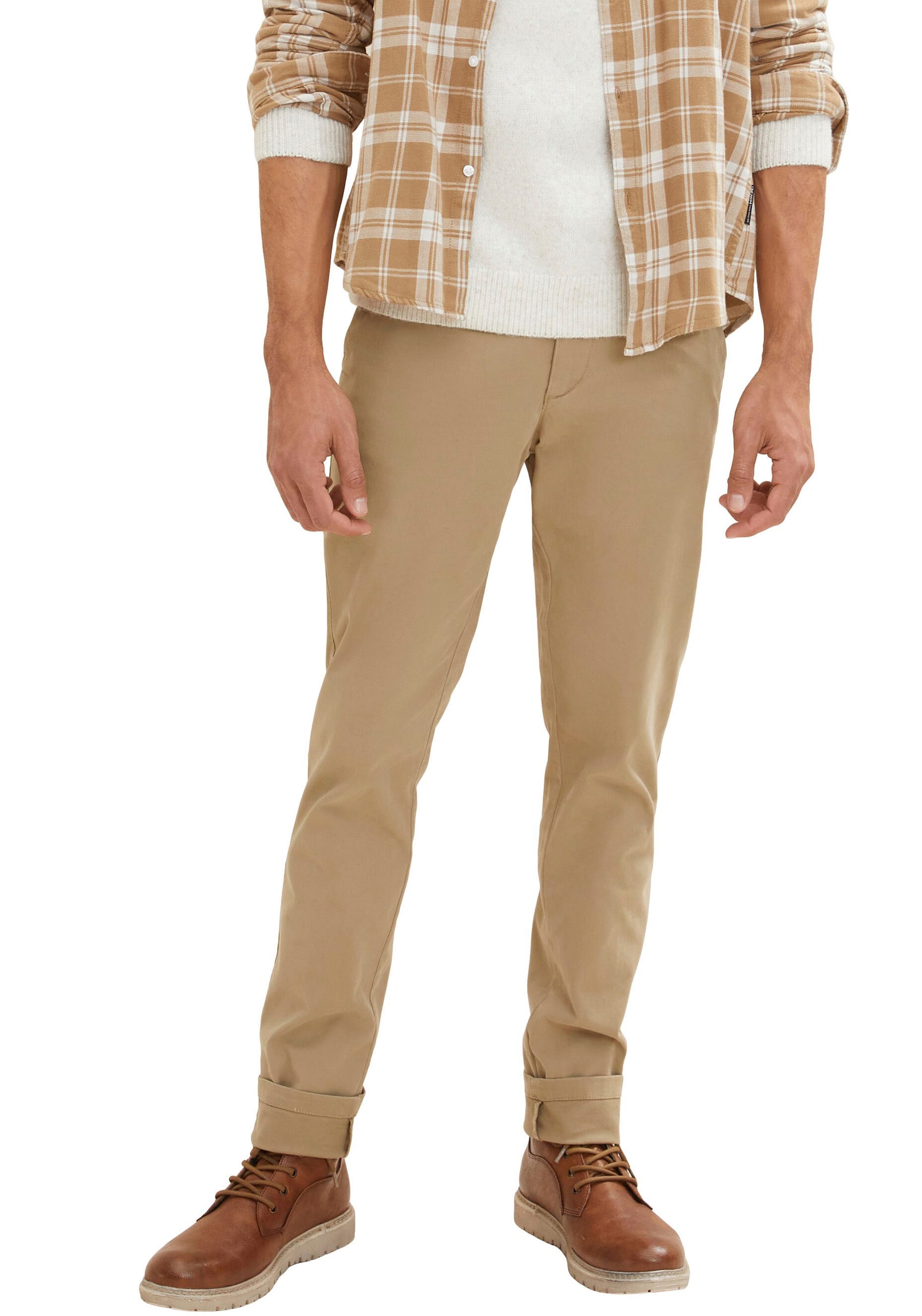 TOM TAILOR Chinohose, in lässiger, schmaler Passform TOM TAILOR Chinohose, in lässiger, schmaler Passform von Tom Tailor