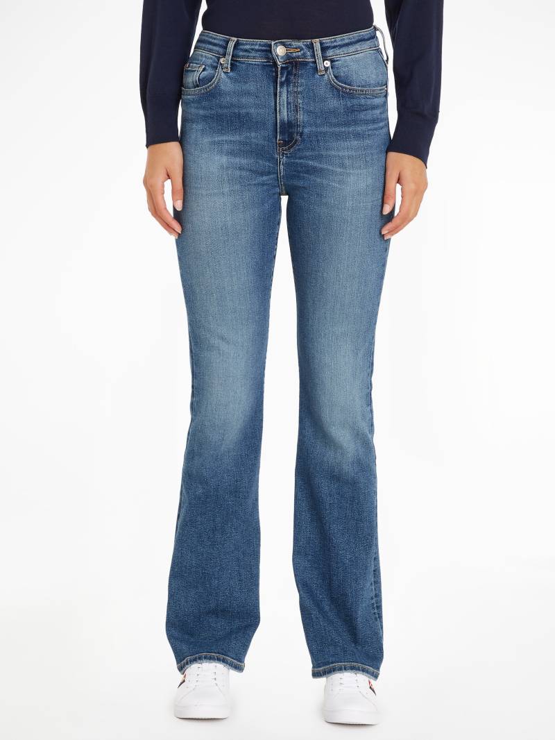 Tommy Hilfiger Bootcut-Jeans »BOOTCUT HW LEO«, mit Tommy Hilfiger Logo-Badge von Tommy Hilfiger