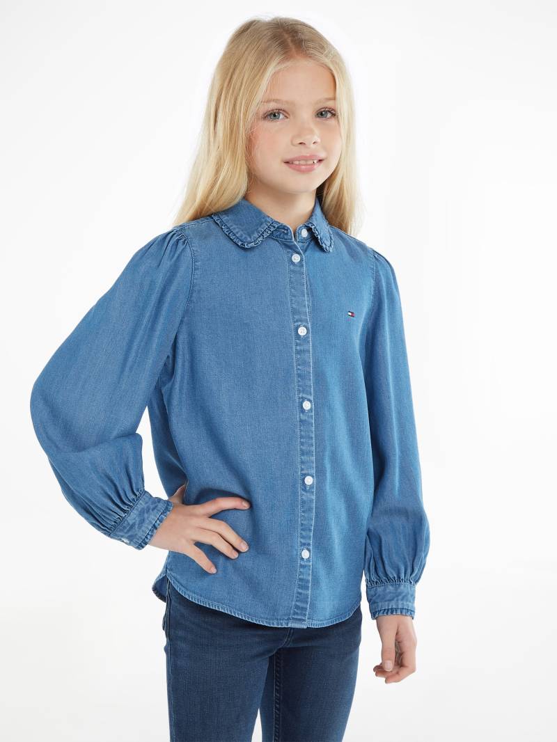 Tommy Hilfiger Jeansbluse »TENCEL RUFFLE COLLAR SHIRT«, Kinder Kids Junior MiniMe,mit Logo-Flag auf der Brust von Tommy Hilfiger