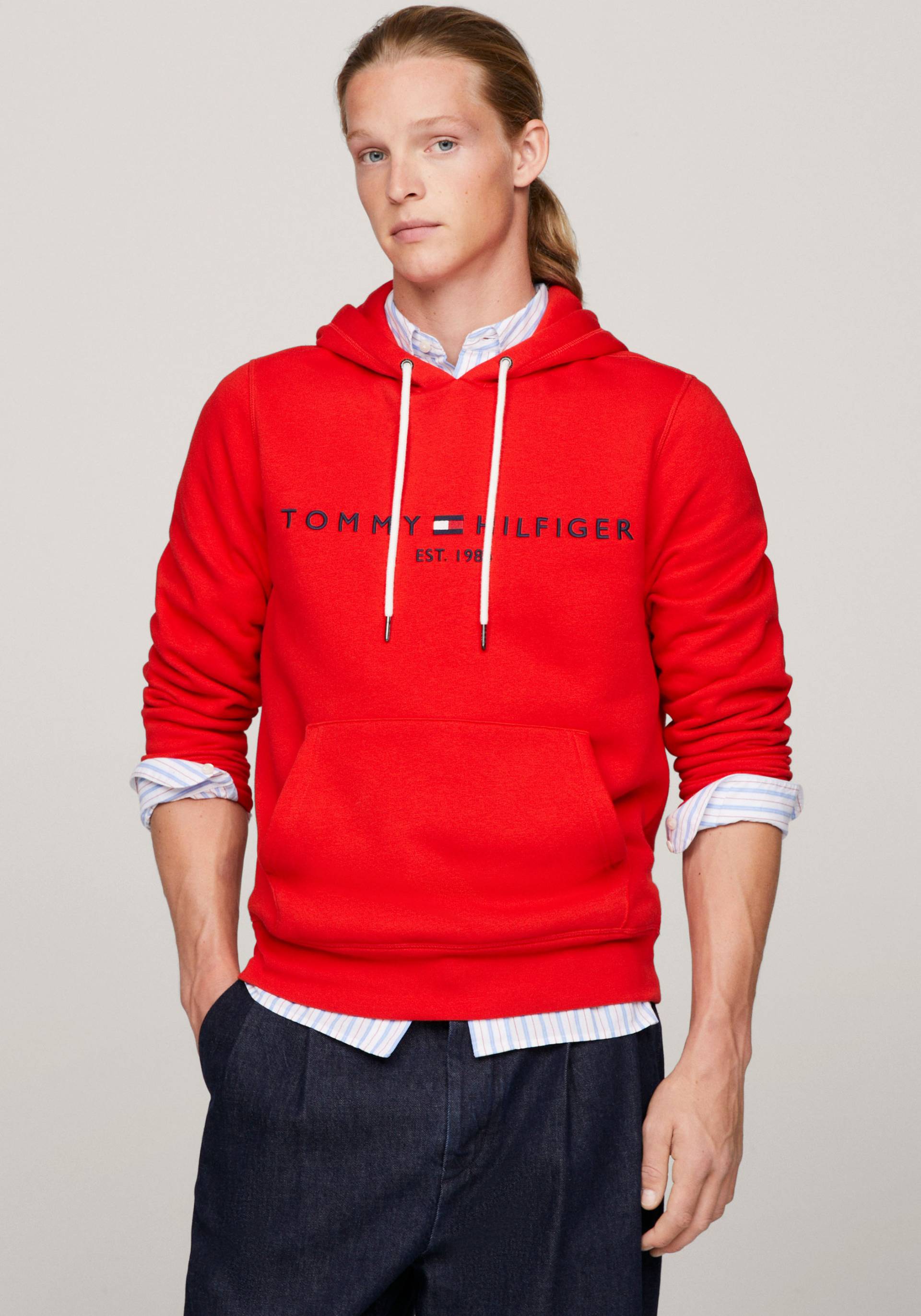 Tommy Hilfiger Kapuzensweatshirt »TOMMY LOGO HOODY«, mit Kapuze und Kängurutasche von Tommy Hilfiger