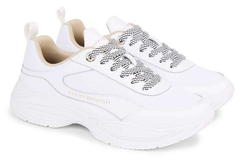 Tommy Hilfiger Plateausneaker »CHUNKY RUNNER«, mit praktischer Anziehlasche, Freizeitschuh, Halbschuh, Schnürschuh von Tommy Hilfiger