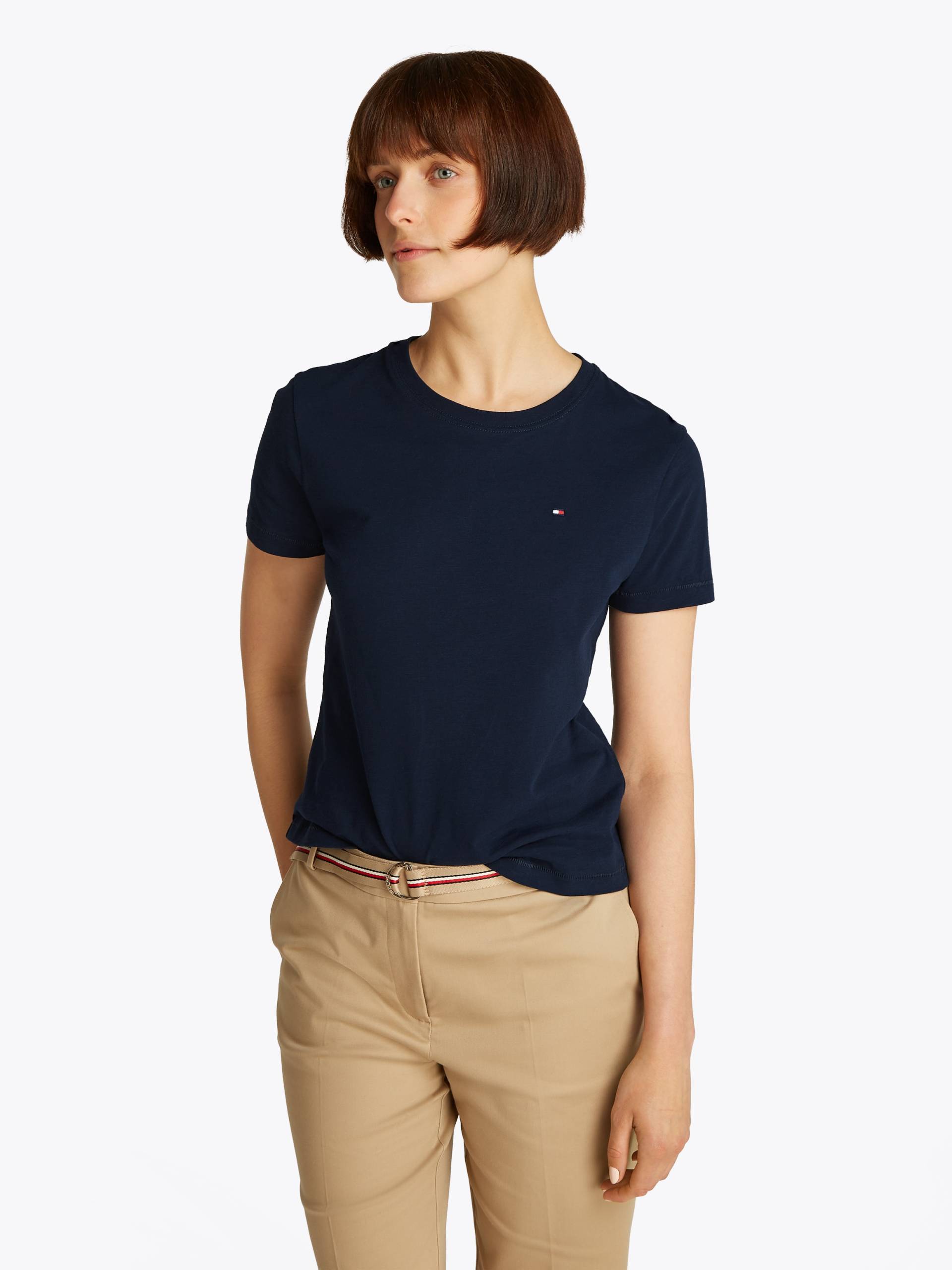 Tommy Hilfiger Rundhalsshirt »SLUB REG C-NK SS«, mit Flammgarn-Struktur, mit Logostickerei von Tommy Hilfiger