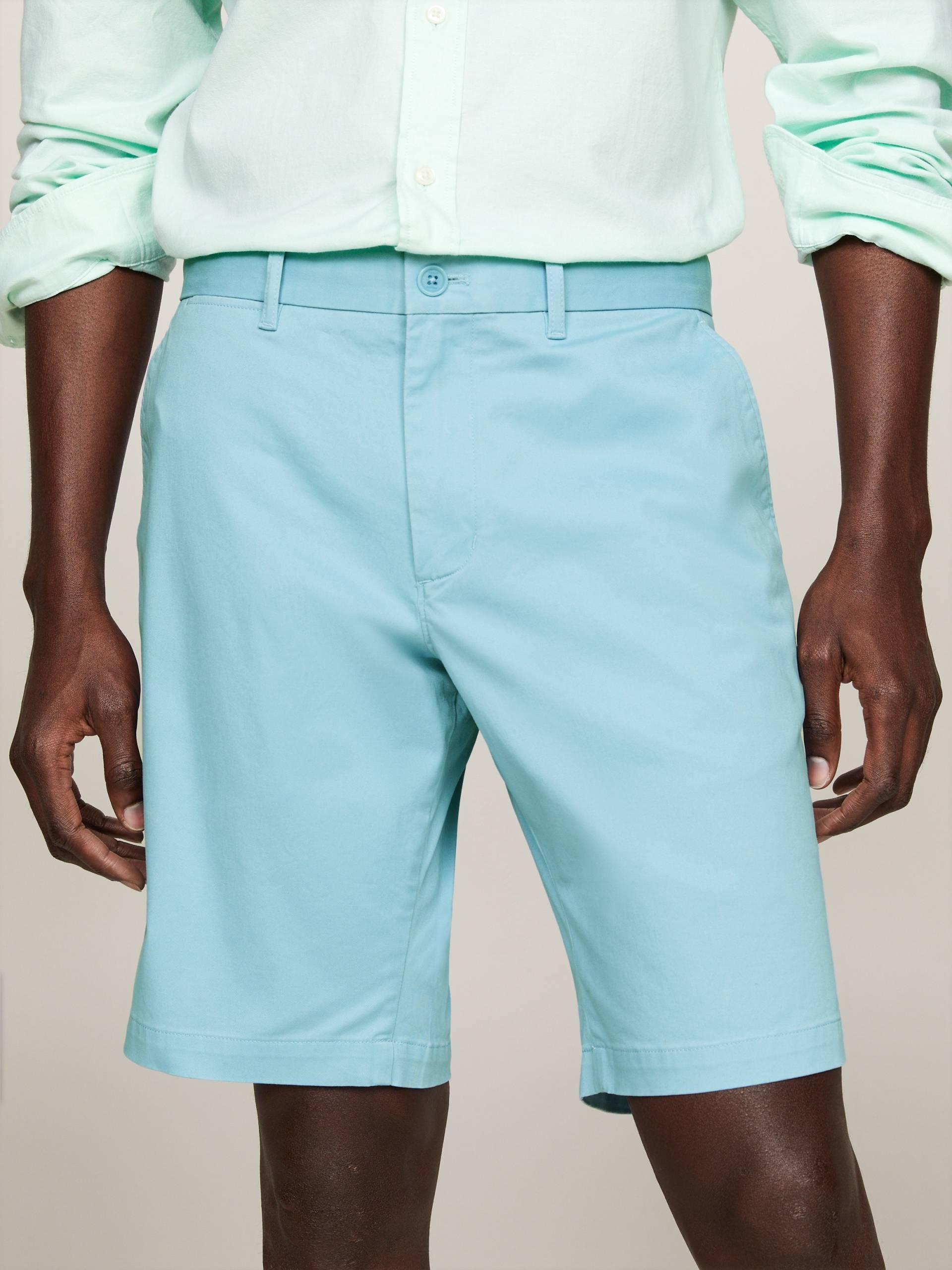 Tommy Hilfiger Shorts »HARLEM SHORT 1985«, in klassischem Design Tommy Hilfiger Shorts »HARLEM SHORT 1985«, in klassischem Design von Tommy Hilfiger