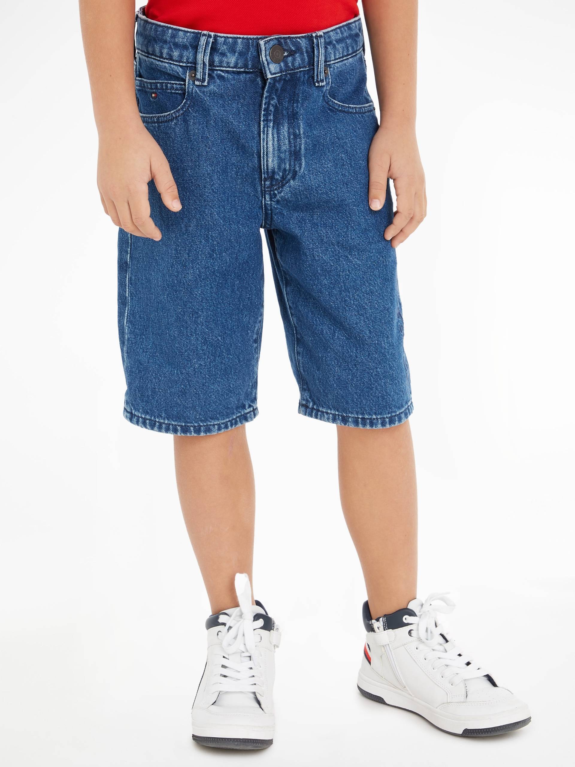 Tommy Hilfiger Shorts »MODERN STRAIGHT DENIM SHORTS«, mit Tommy Hilfiger Markendetails Tommy Hilfiger Shorts »MODERN STRAIGHT DENIM SHORTS«, mit Tommy Hilfiger Markendetails von Tommy Hilfiger