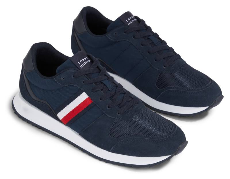 Tommy Hilfiger Sneaker »RUNNER EVO MIX ESS«, mit seitlichen Streifen, Freizeitschuh, Halbschuh, Schnürschuh von Tommy Hilfiger