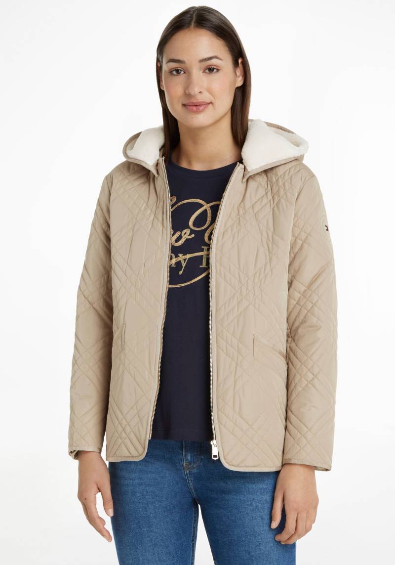 Tommy Hilfiger Steppjacke, mit Kapuze, mit Markenlabel von Tommy Hilfiger