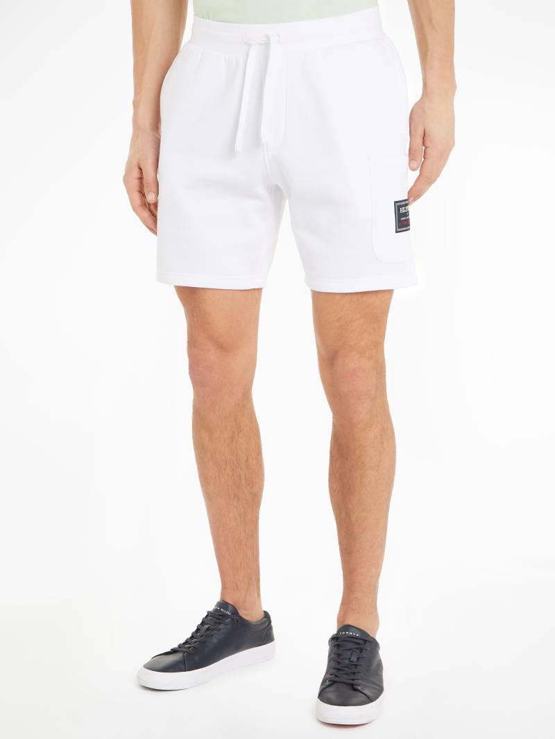 Tommy Hilfiger Sweatshorts »FLAG LOGO BADGE SWEATSHORTS«, Mit Tasche an der Seite von Tommy Hilfiger