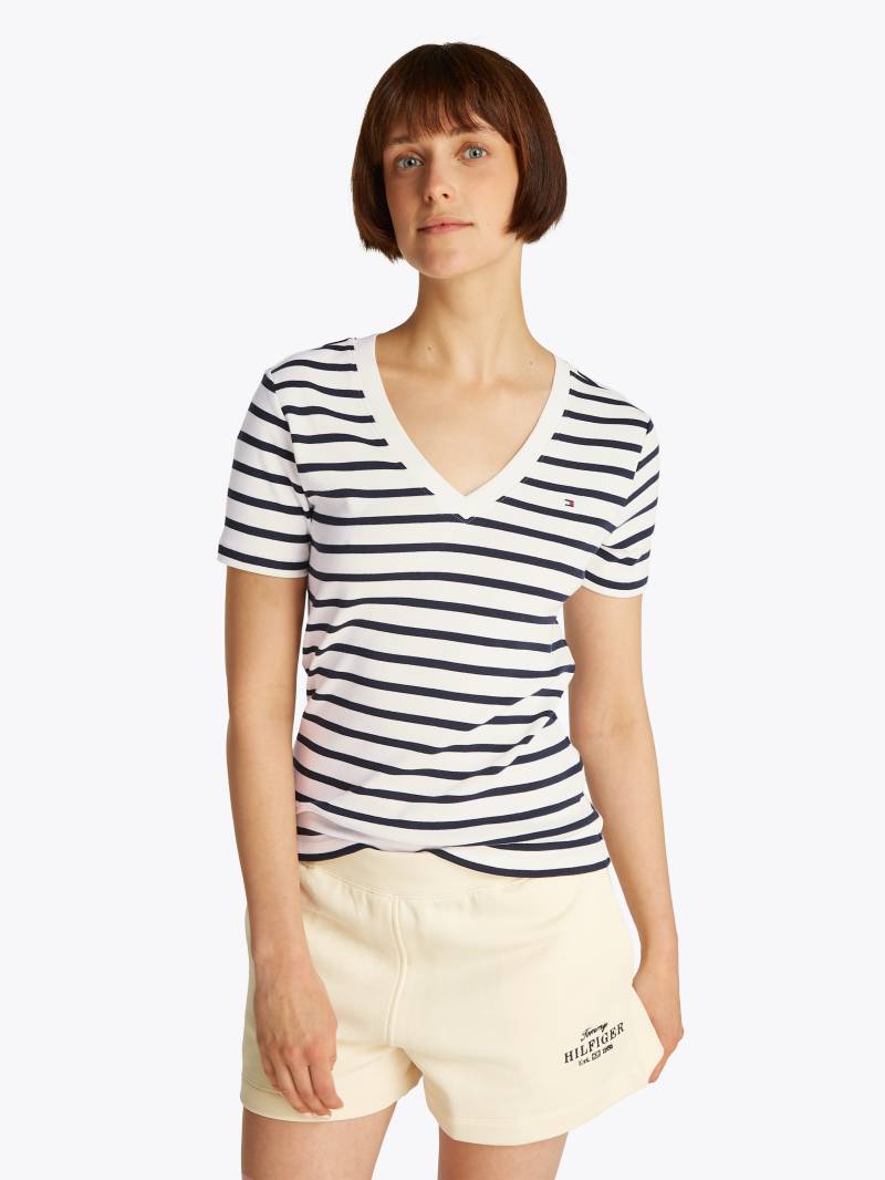 Tommy Hilfiger T-Shirt »SLIM CODY V-NK SS«, mit Logostickerei von Tommy Hilfiger