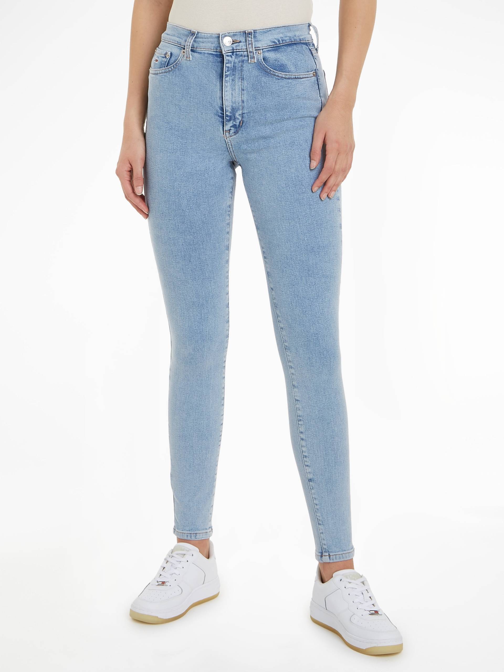 Tommy Jeans Bequeme Jeans »Sylvia«, mit Ledermarkenlabel Tommy Jeans Bequeme Jeans »Sylvia«, mit Ledermarkenlabel von Tommy Jeans