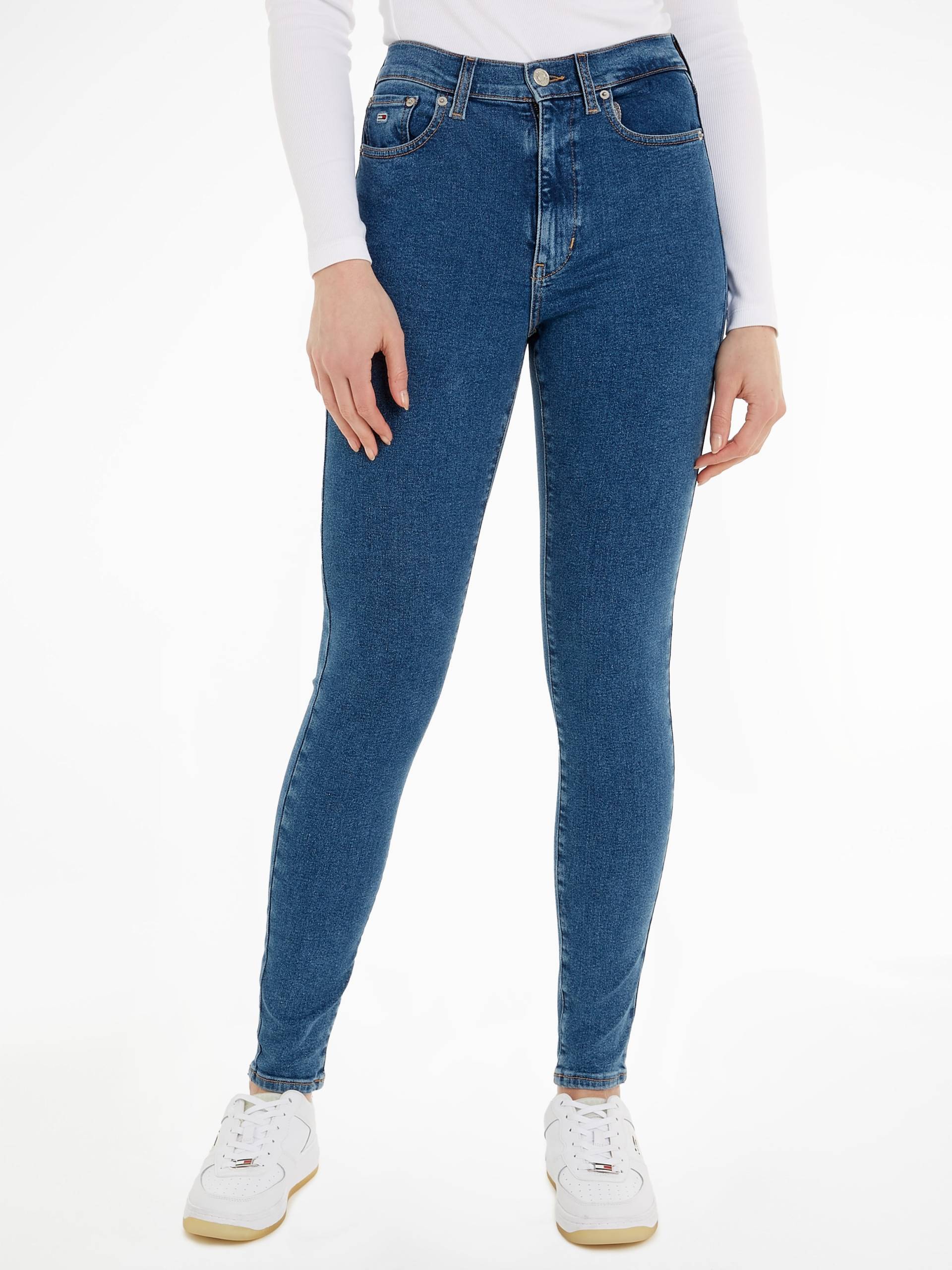 Tommy Jeans Bequeme Jeans »Sylvia«, mit Ledermarkenlabel Tommy Jeans Bequeme Jeans »Sylvia«, mit Ledermarkenlabel von Tommy Jeans