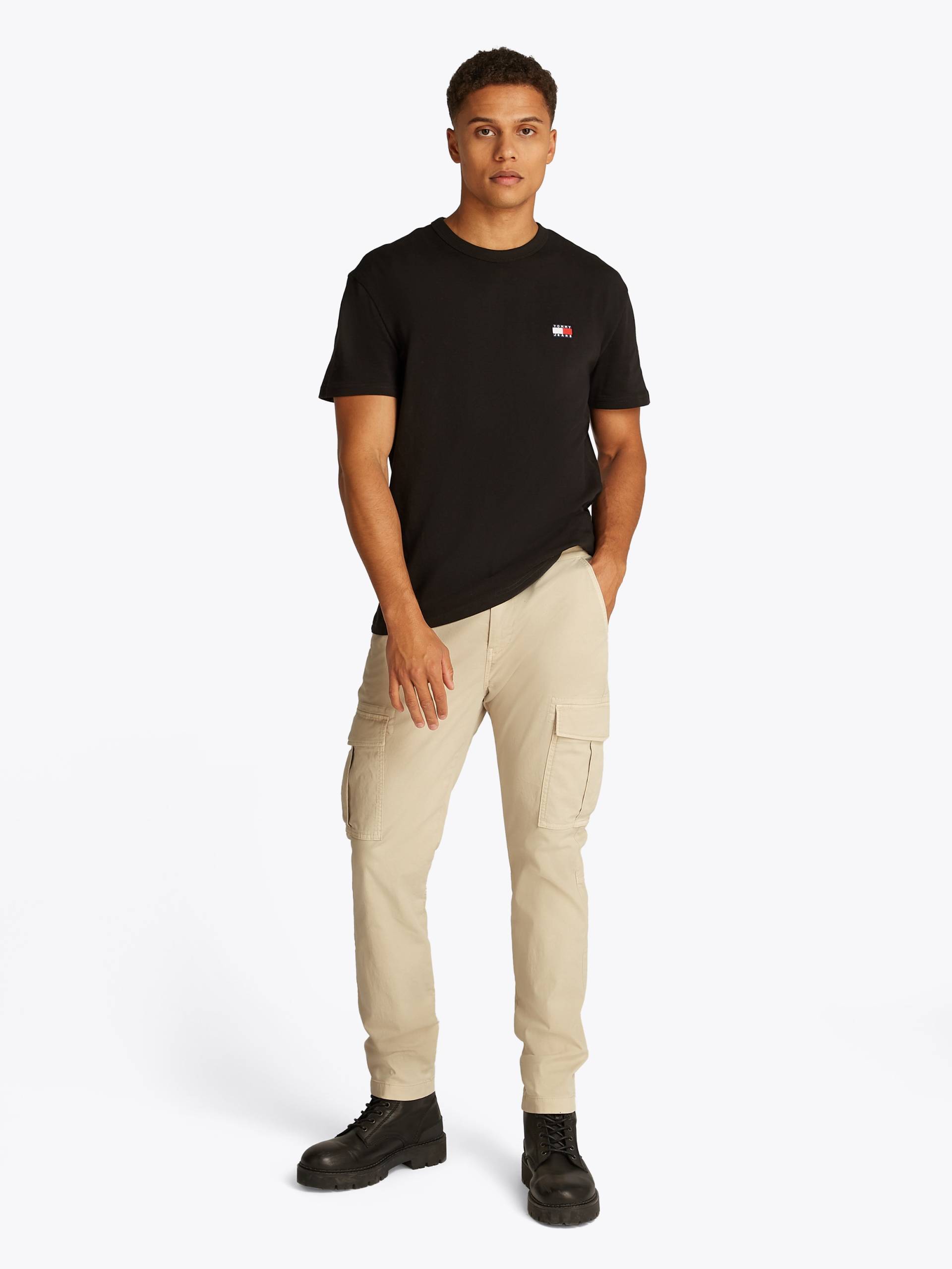 Tommy Jeans Cargohose »TJM AUSTIN CARGO«, mit Logostickerei Tommy Jeans Cargohose »TJM AUSTIN CARGO«, mit Logostickerei von Tommy Jeans