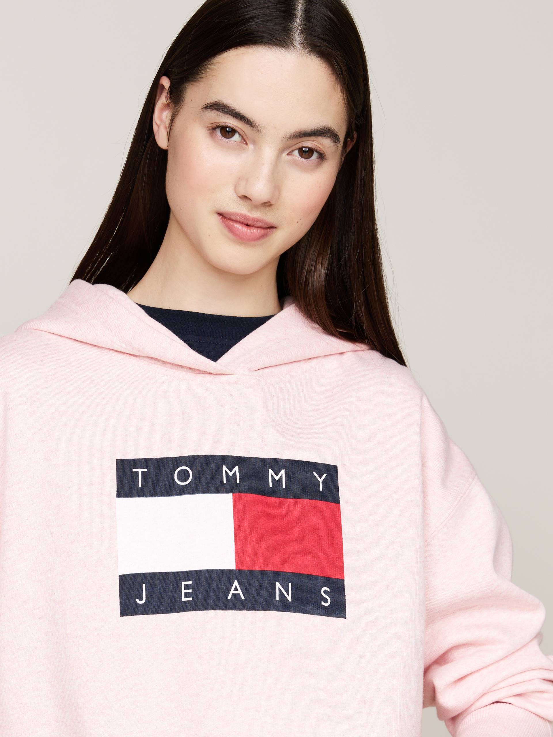 Tommy Jeans Kapuzensweatshirt, mit grossem Logo Tommy Jeans Kapuzensweatshirt, mit grossem Logo von Tommy Jeans