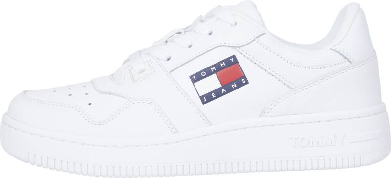 Tommy Jeans Keilsneaker »TOMMY JEANS RETRO BASKET WMN«, mit seitlicher Logoflag, Freizeitschuh, Halbschuh, Schnürschuh von Tommy Jeans