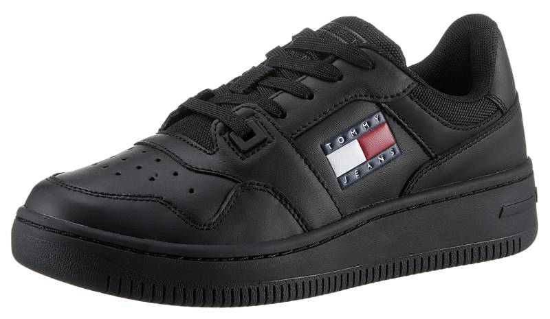 Tommy Jeans Plateausneaker »TJW RETRO BASKET ESS«, Freizeitschuh, Halbschuh, Schnürschuh mit seitlicher Logoflagge von Tommy Jeans