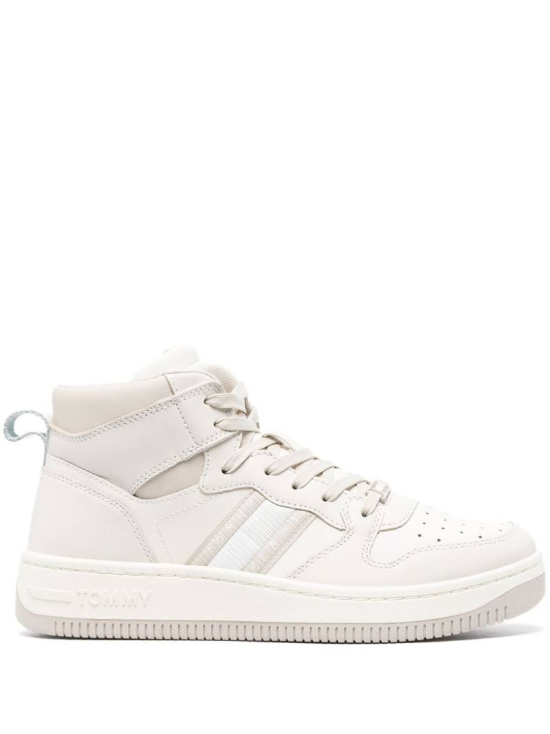 Tommy Jeans Retro Basket high-top sneakers - White von Tommy Jeans