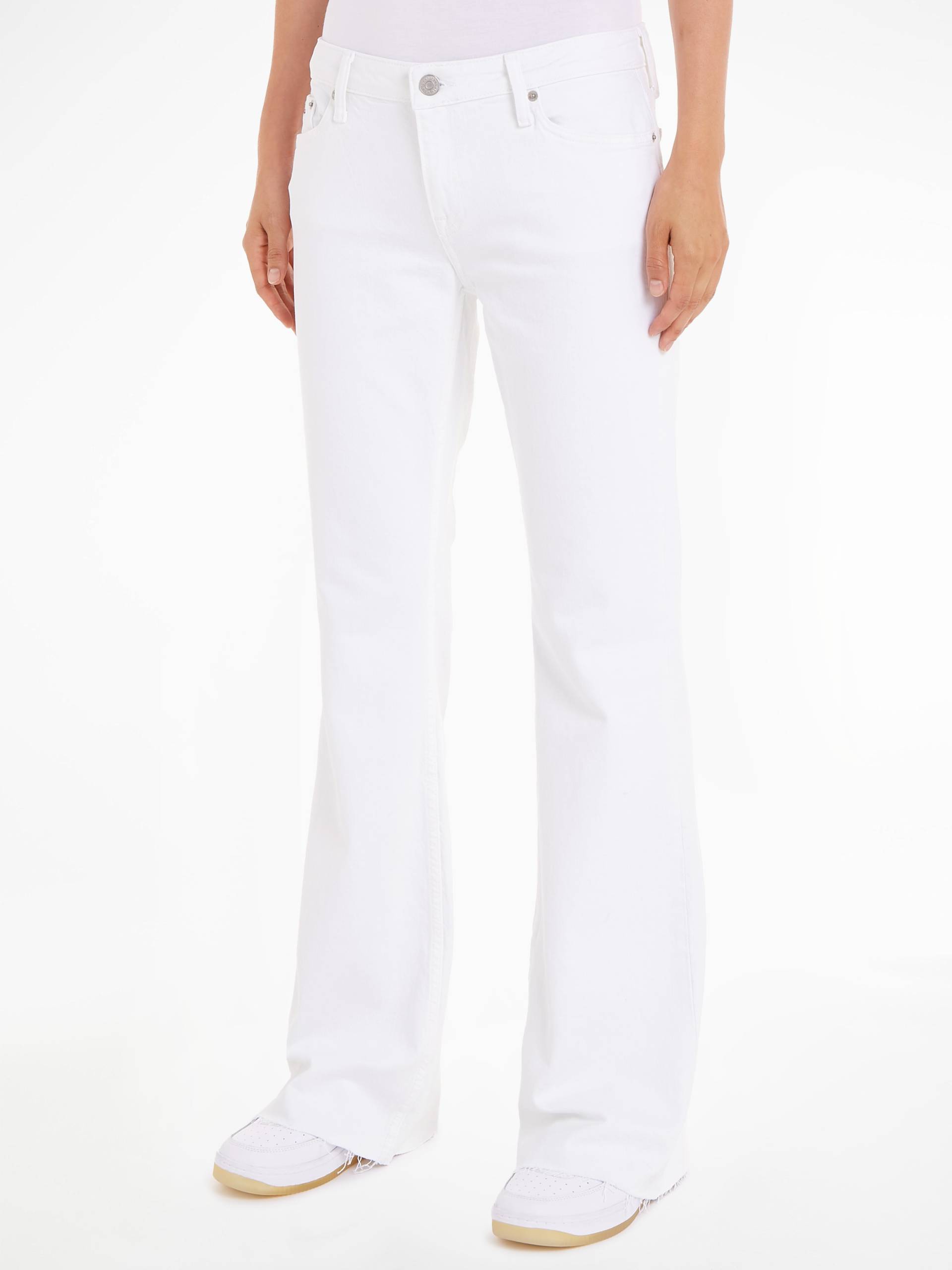 Tommy Jeans Bequeme Jeans »Sophie Low Wais Flare Wide«, mit Ledermarkenlabel von Tommy Jeans