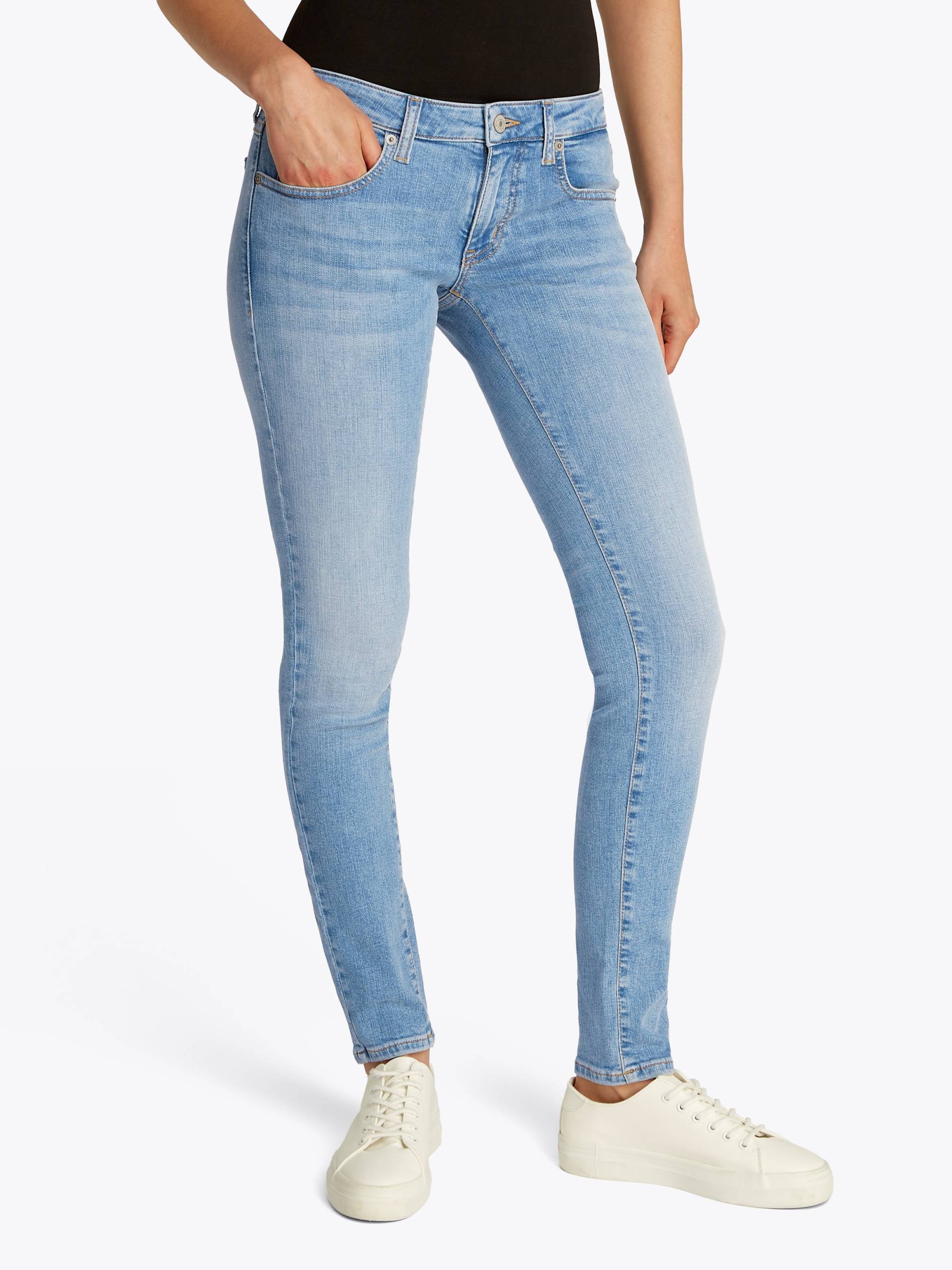 Tommy Jeans Skinny-fit-Jeans »Sophie Low Waist Skinny«, mit Logo-Badge, in Knöchellänge von Tommy Jeans