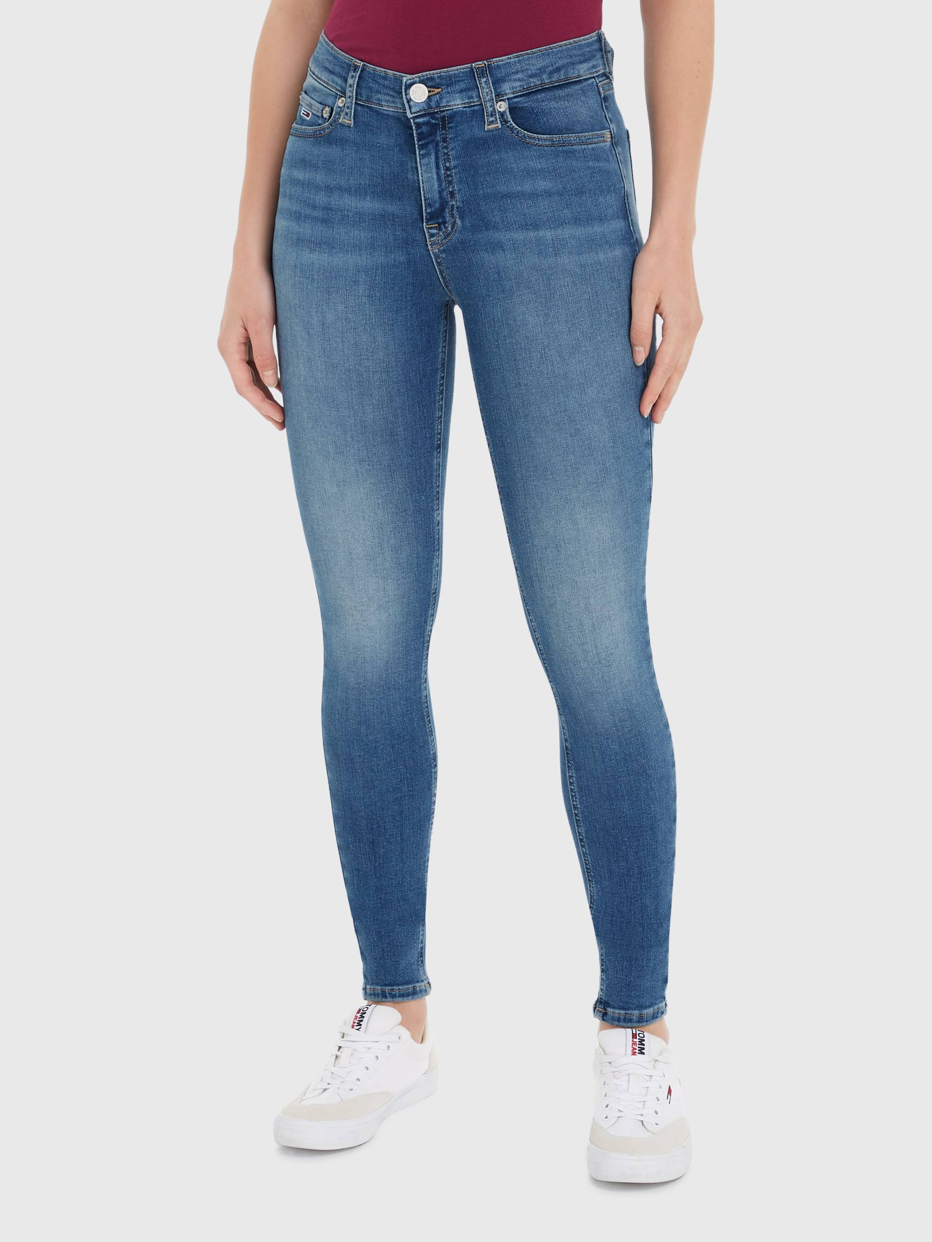 Tommy Jeans Skinny-fit-Jeans »Tommy Jeans - Damenjeans- NORA Mid Rise - Skinny Fit«, Röhrenjeans mit Faded-out Effekt, washed out Tommy Jeans Logo-Badge von Tommy Jeans
