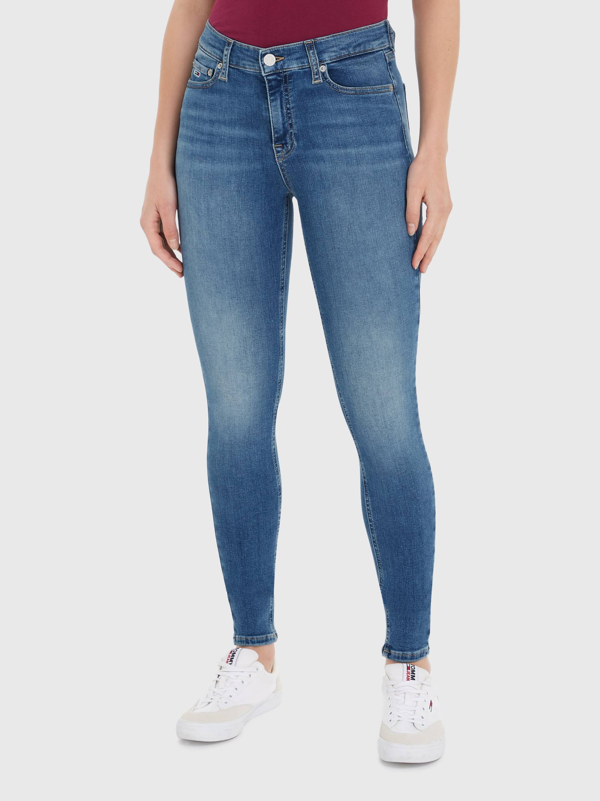 Tommy Jeans Skinny-fit-Jeans »Nora Mid Rise Skinny Fit«, mit Waschung, Logo-Badge von Tommy Jeans